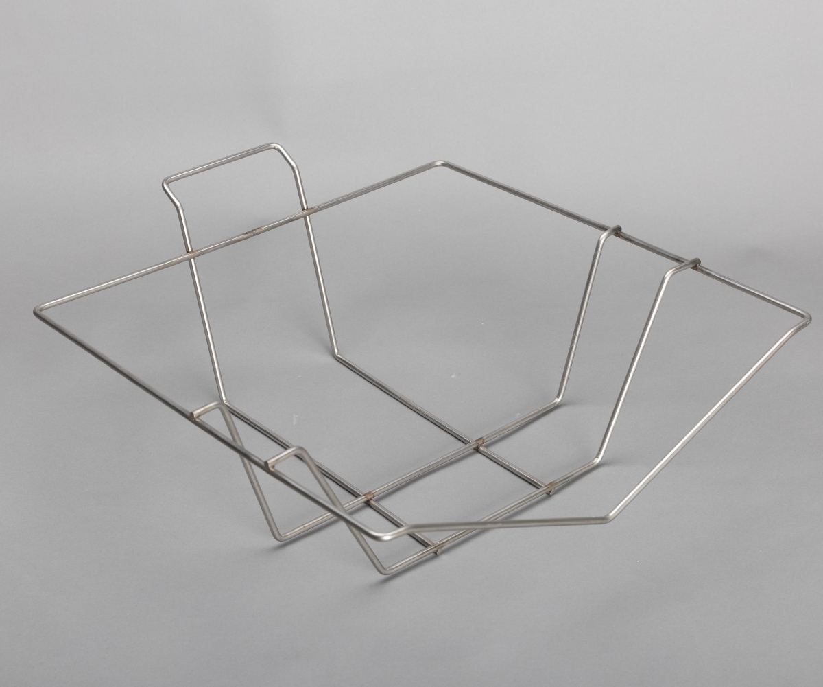 758 - SS Bed Pan Holder